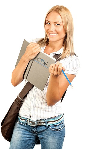 Eine Schülerin mit Buch und Logo des Studienseminars